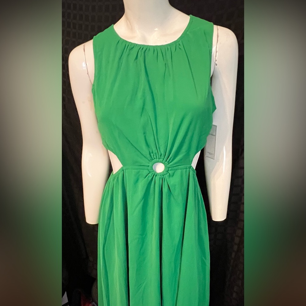 Aura green maxi cutout dress size medium